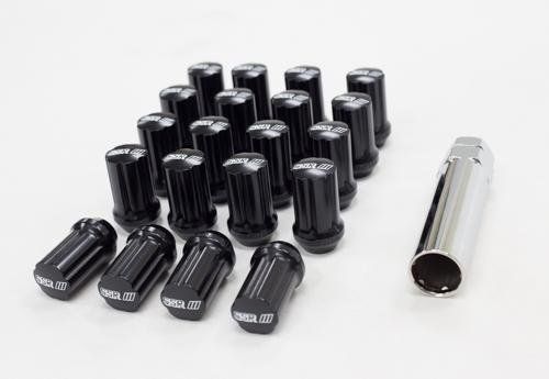 black lug nut set